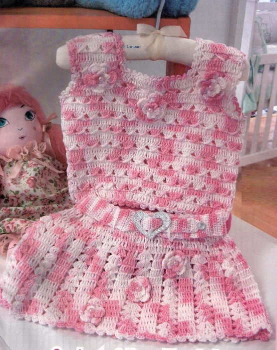 Saia e Blusa Infantil Em Crochê – Material e Como Fazer