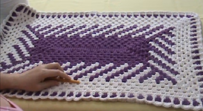 Tapete Fio Conduzido Diagonal Crochê – Material e Vídeo