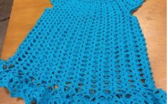Vestido Charminho Azul Crochê – Material e Receita