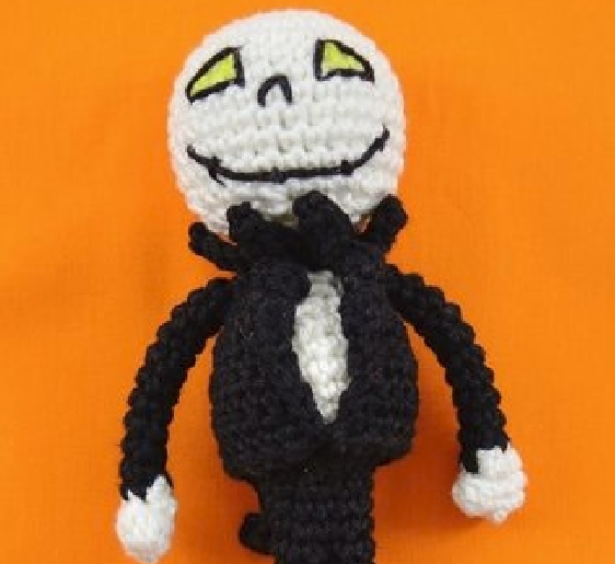 Boneco Jack Esqueleto Em Crochê – Material e Receita