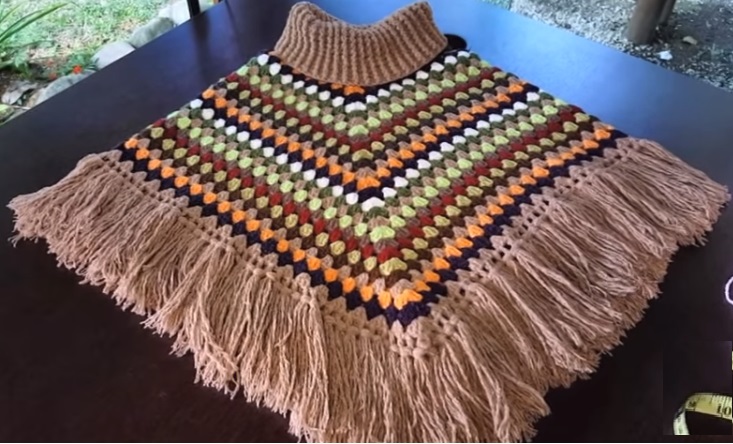 Poncho Colorido Em Crochê – Material e Vídeo