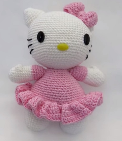 Boneca Hello Kitty Em Crochê – Material e Vídeo