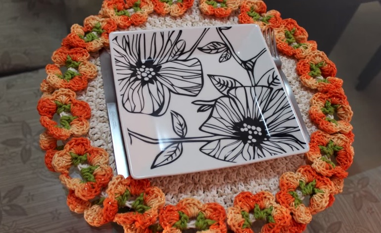 Sousplat Floral Em Crochê – Material, Receita e Vídeo