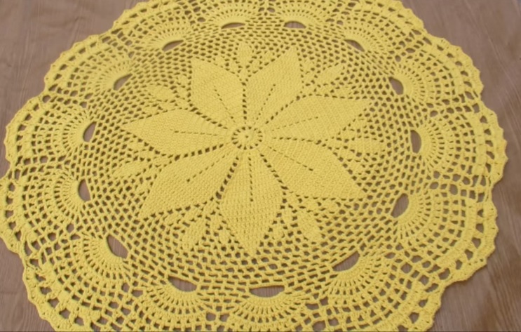 Tapete Flor Amarela Em Crochê – Material e Vídeo